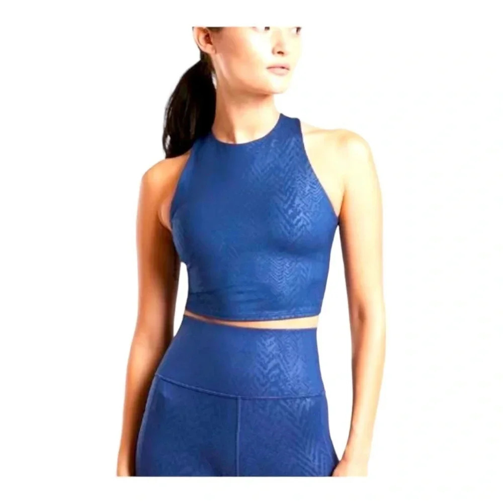 Athleta Salutation Stash Pocket II 7/8 Pants and‎ Top Set